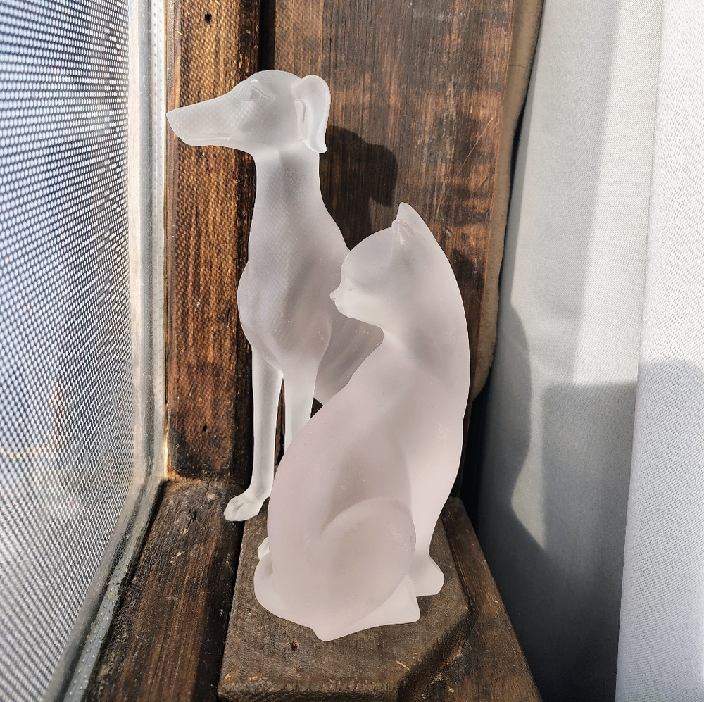Antique Glass Watchful Pets